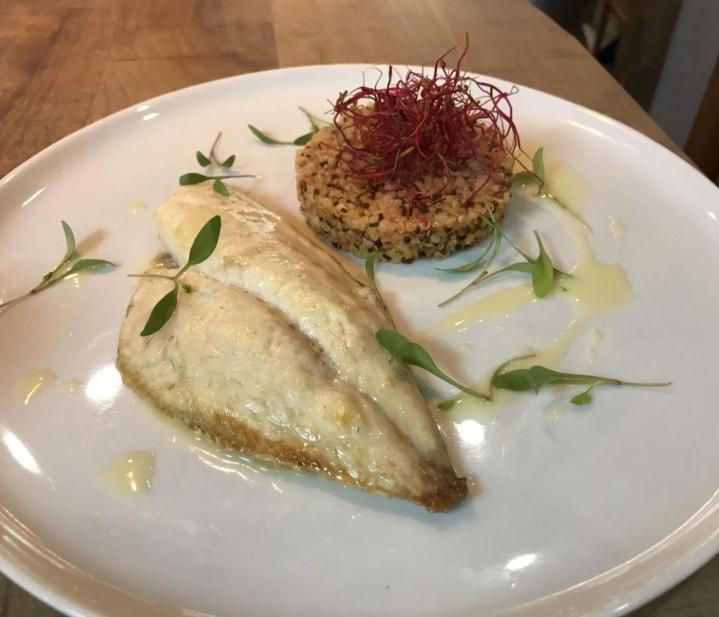 Profitez d’un dîner au calme sur la terrasse de notre restaurant français à Wissous.